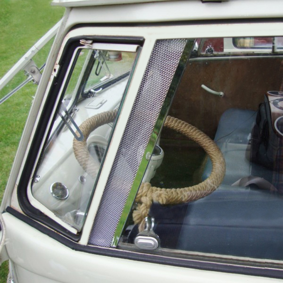 Rejilla de ventilación
, ventana corredera, Furgoneta T1
                                         